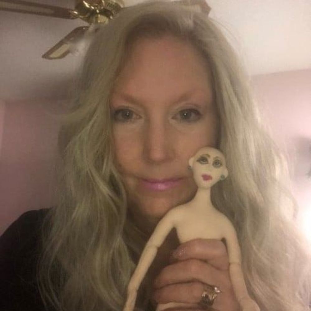 Meet your Posher, Elaine